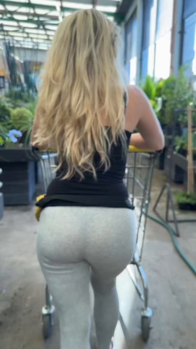 Watch Joanna Nextdoor's leaked NSFW video on TwXstars