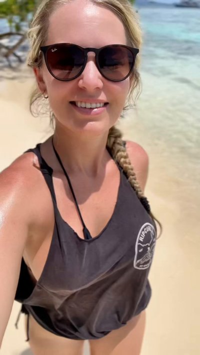 Watch Joanna Nextdoor's leaked NSFW video on TwXstars