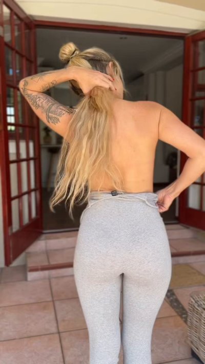 Watch Joanna Nextdoor's leaked NSFW video on TwXstars