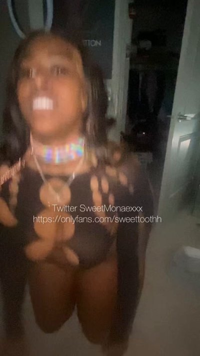 Watch SweetMonaexxx💦👅's leaked NSFW video on TwXstars