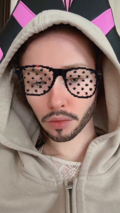 Watch Oksi Roxi's leaked NSFW video on TwXstars