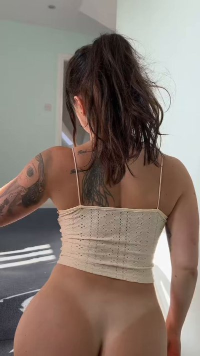 Watch ELVA's leaked NSFW video on TwXstars