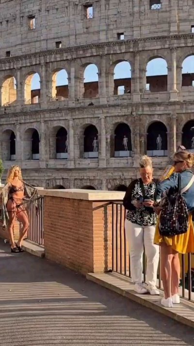 Watch DIOR🖤's leaked NSFW video on TwXstars