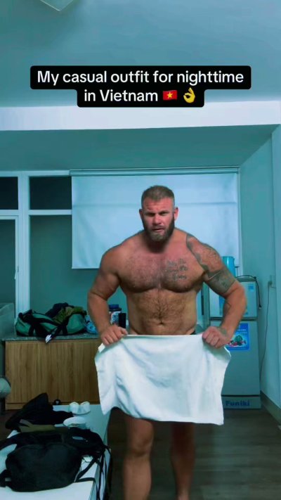 Watch Oz (Naughtiest Gay Bear on OF) 😈's leaked NSFW video on TwXstars