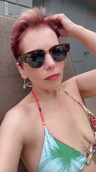 Watch RubyLynne's leaked NSFW video on TwXstars