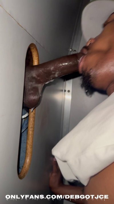 Watch Bronze Papí ✨'s leaked NSFW video on TwXstars