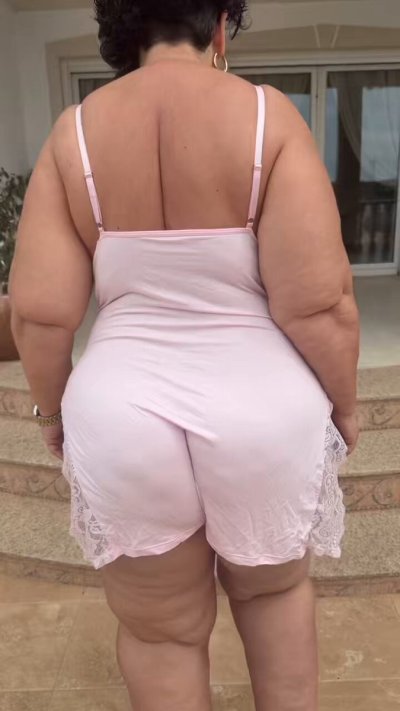 Watch Big Mama's leaked NSFW video on TwXstars