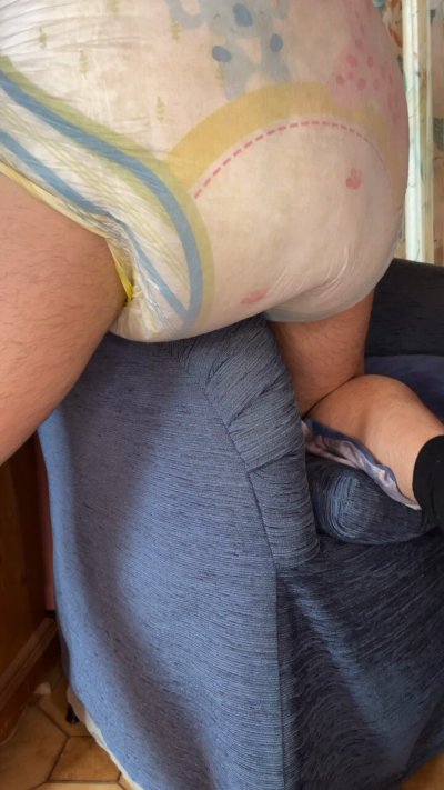 Watch Leo 🐱's leaked NSFW video on TwXstars