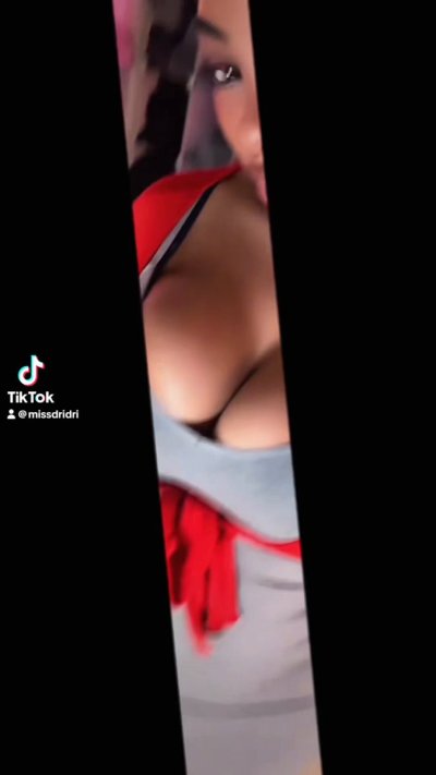 Watch Missdridri's leaked NSFW video on TwXstars