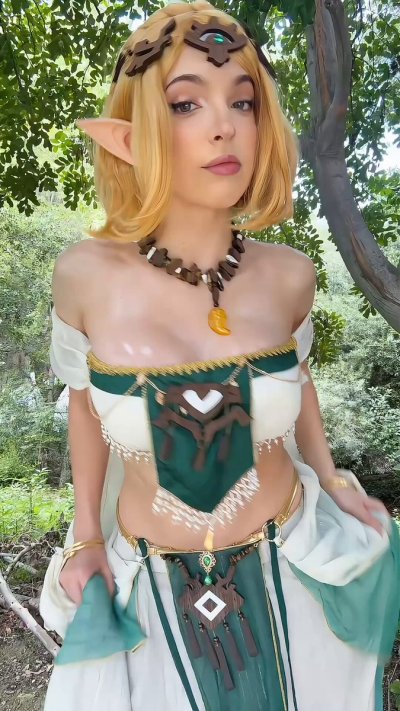 Watch Bri 🦦✨'s leaked NSFW video on TwXstars