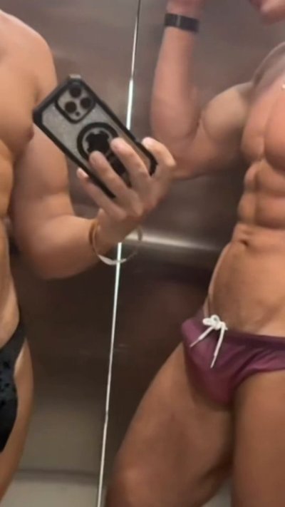 Watch Adam Snow's leaked NSFW video on TwXstars