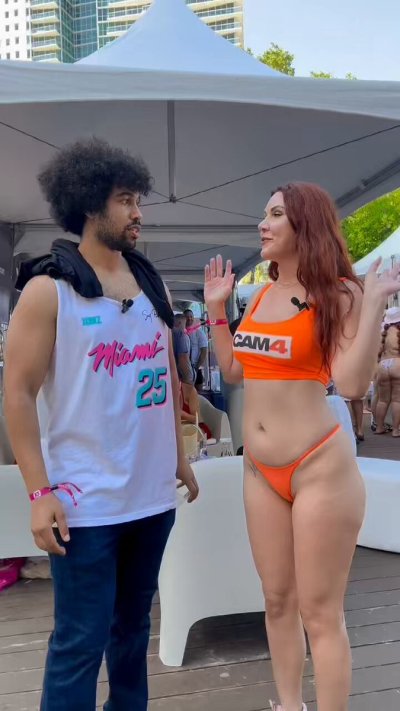 Watch Marina Valmont's leaked NSFW video on TwXstars