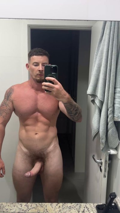 Watch HardTomXXX's leaked NSFW video on TwXstars