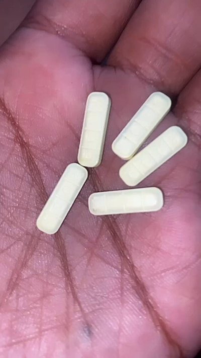 Watch Lanyhia 💕's leaked NSFW video on TwXstars