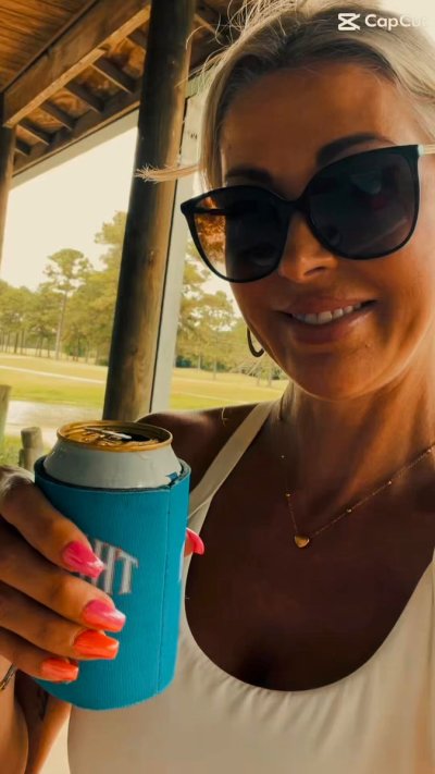 Watch Holly Hotwife Top 0.06%'s leaked NSFW video on TwXstars