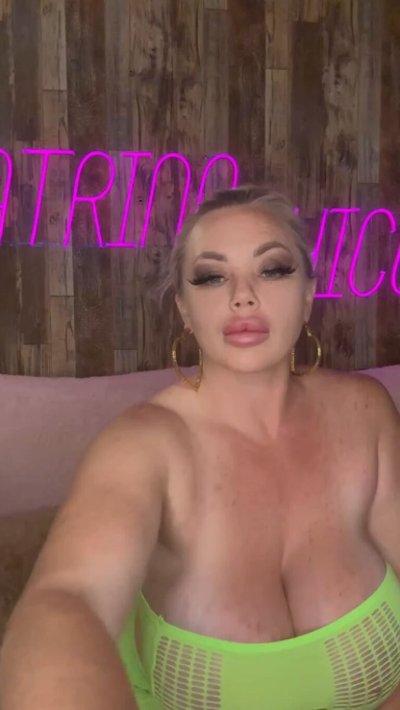 Watch Katrina Thicc's leaked NSFW video on TwXstars