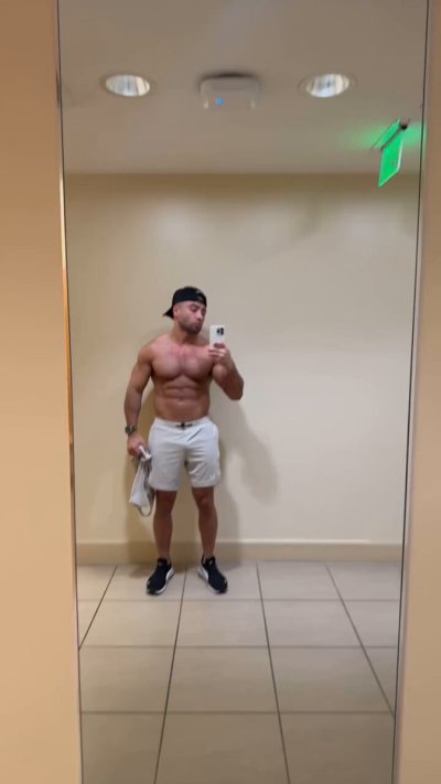 Watch AMIR🤴🏻's leaked NSFW video on TwXstars