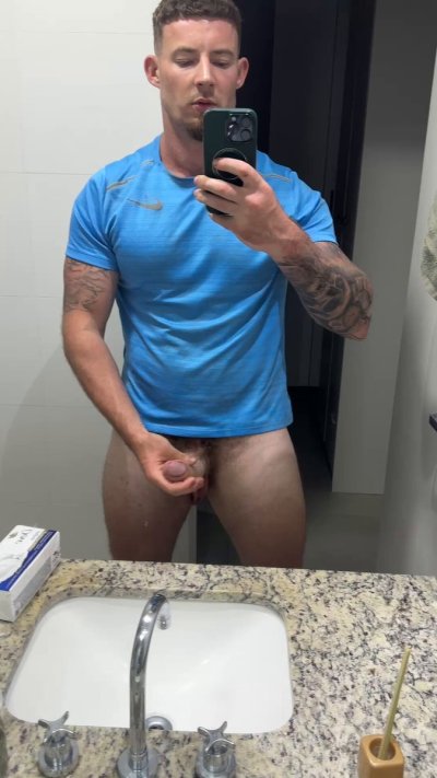 Watch HardTomXXX's leaked NSFW video on TwXstars