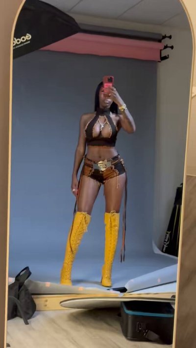 Watch TWILEYTM STAN ACCOUNT's leaked NSFW video on TwXstars