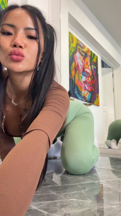 Watch Praewasian's leaked NSFW video on TwXstars