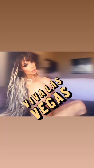 Watch Danielle Derek's leaked NSFW video on TwXstars