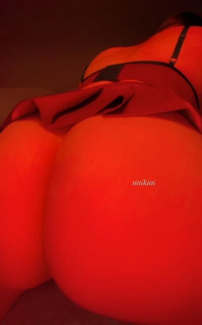 Watch Kayla's leaked NSFW video on TwXstars