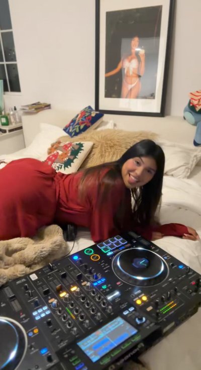 Watch avocado thottie's leaked NSFW video on TwXstars