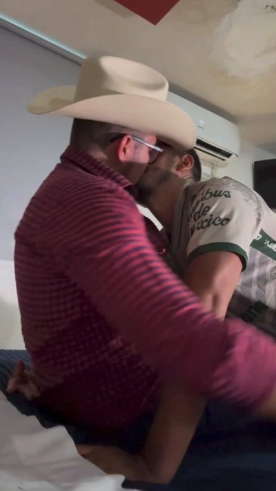 Watch morro chacal 🐷 👟 🦶's leaked NSFW video on TwXstars