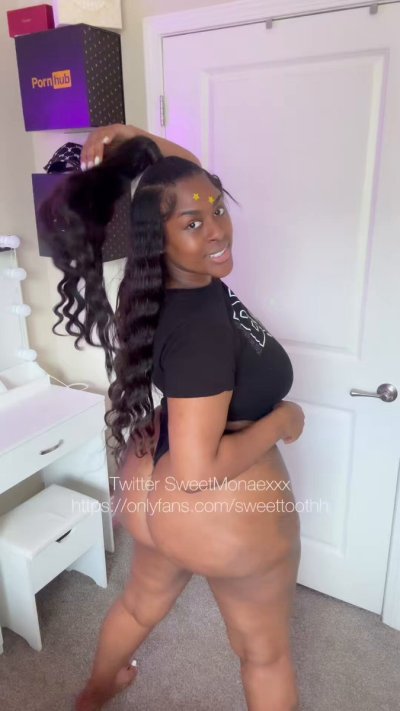 Watch SweetMonaexxx💦👅's leaked NSFW video on TwXstars
