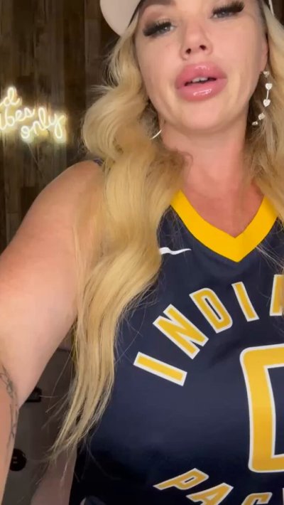 Watch Katrina Thicc's leaked NSFW video on TwXstars