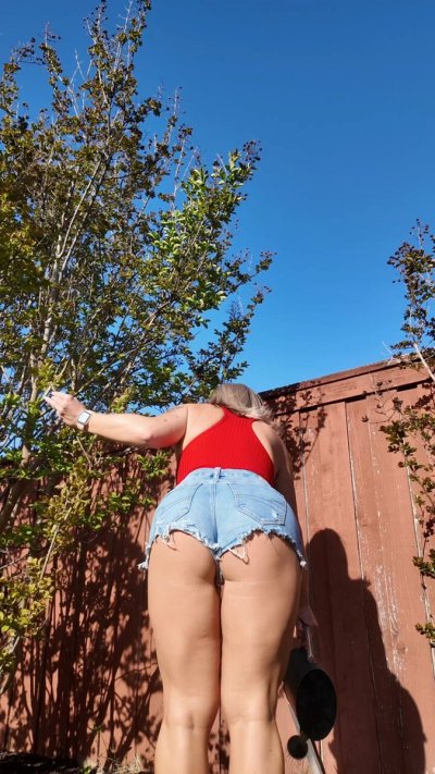 Watch Courtney Ann's leaked NSFW video on TwXstars