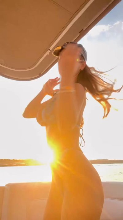 Watch Ali's leaked NSFW video on TwXstars