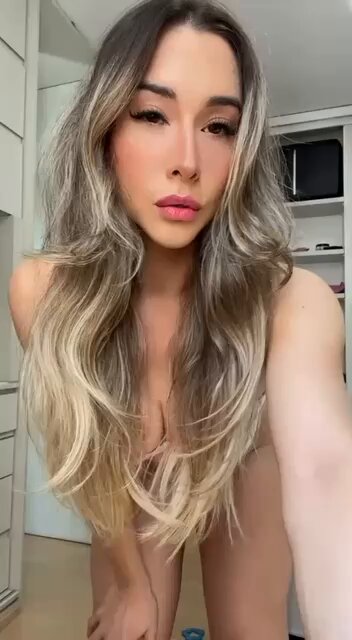 Watch Japa Transex's leaked NSFW video on TwXstars