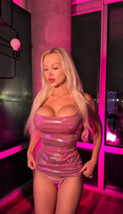 Watch YesBabyLisa's leaked NSFW video on TwXstars