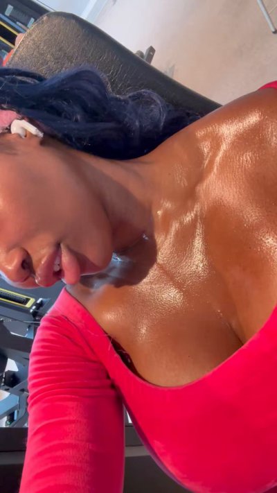 Watch 🎀🐰miss lily 🐰🎀's leaked NSFW video on TwXstars