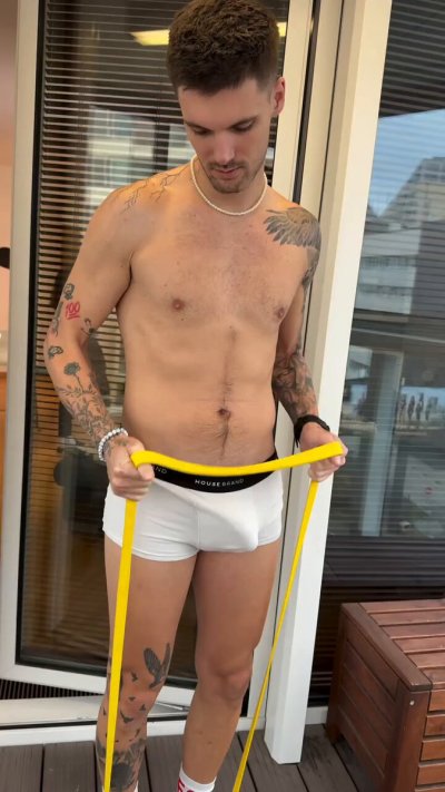 Watch Super Gay Underwear's leaked NSFW video on TwXstars