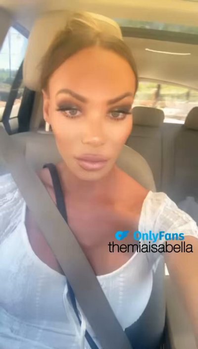 Watch OnlyFans.com/TheMiaIsabella's leaked NSFW video on TwXstars