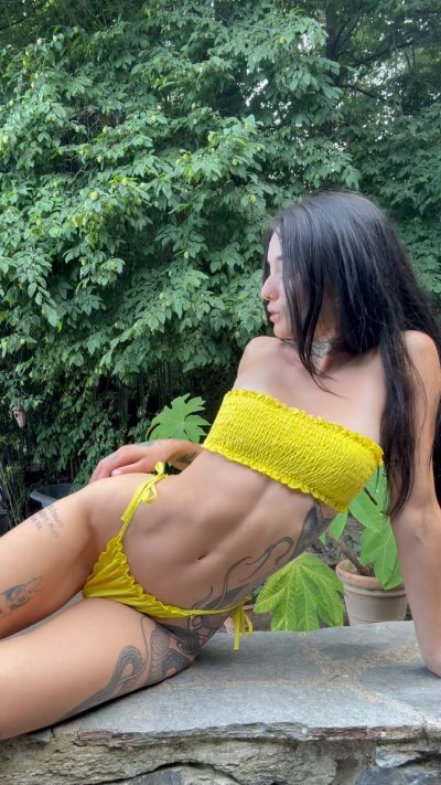 Watch Snow 🐍's leaked NSFW video on TwXstars