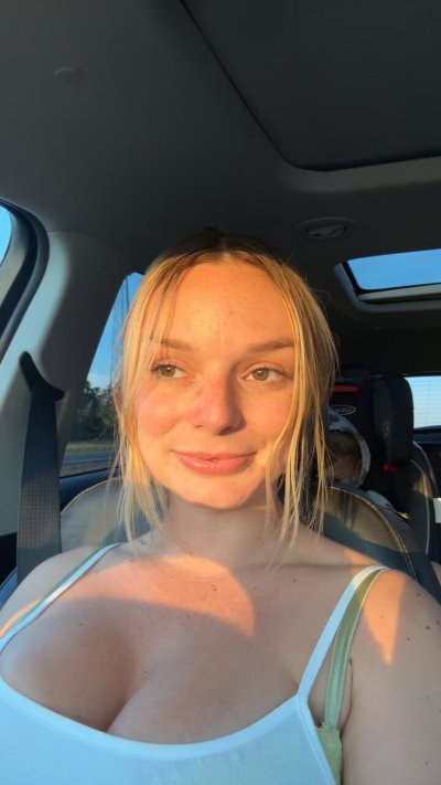 Watch 𝙿𝙸𝚇𝙰𝚁 𝙼𝙾𝙼's leaked NSFW video on TwXstars