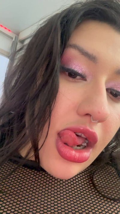 Watch Ágatha's leaked NSFW video on TwXstars