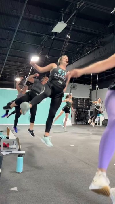 Watch DJ Kam Bennett's leaked NSFW video on TwXstars