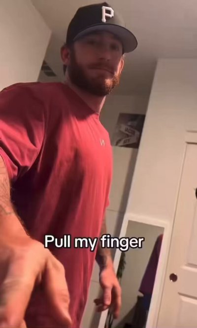 Watch Male Stench's leaked NSFW video on TwXstars