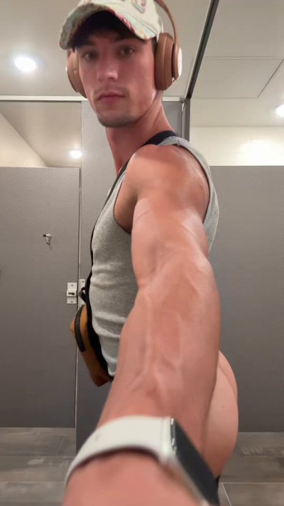 Watch hunt_2str8(dronedik;)'s leaked NSFW video on TwXstars