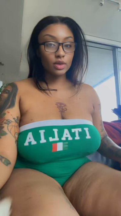 Watch 🇳🇬Eze Nwanyi Ifeoma ✨'s leaked NSFW video on TwXstars