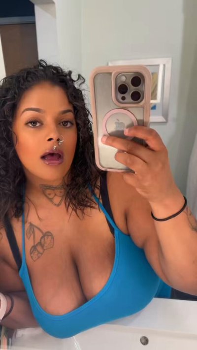 Watch Miss Calcium Cannons 💣🍼's leaked NSFW video on TwXstars