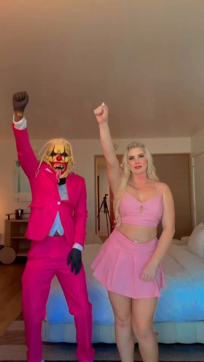 Watch Gibby 🤡's leaked NSFW video on TwXstars