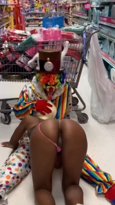 Watch Gibby 🤡's leaked NSFW video on TwXstars