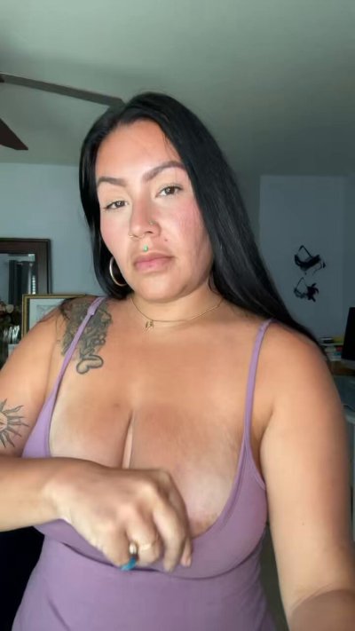 Watch Peachyyy's leaked NSFW video on TwXstars