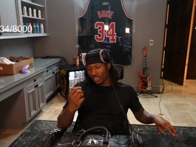 Watch FearBuck's leaked NSFW video on TwXstars