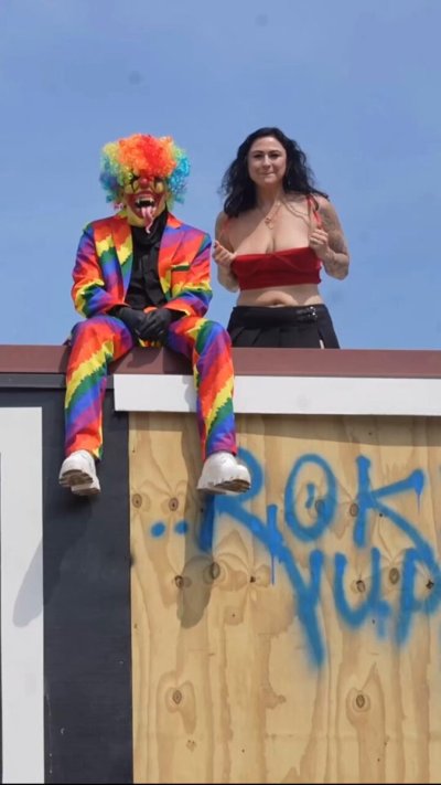 Watch Gibby 🤡's leaked NSFW video on TwXstars